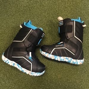 Burton Youth Kids Snowboard Boots Size 6
